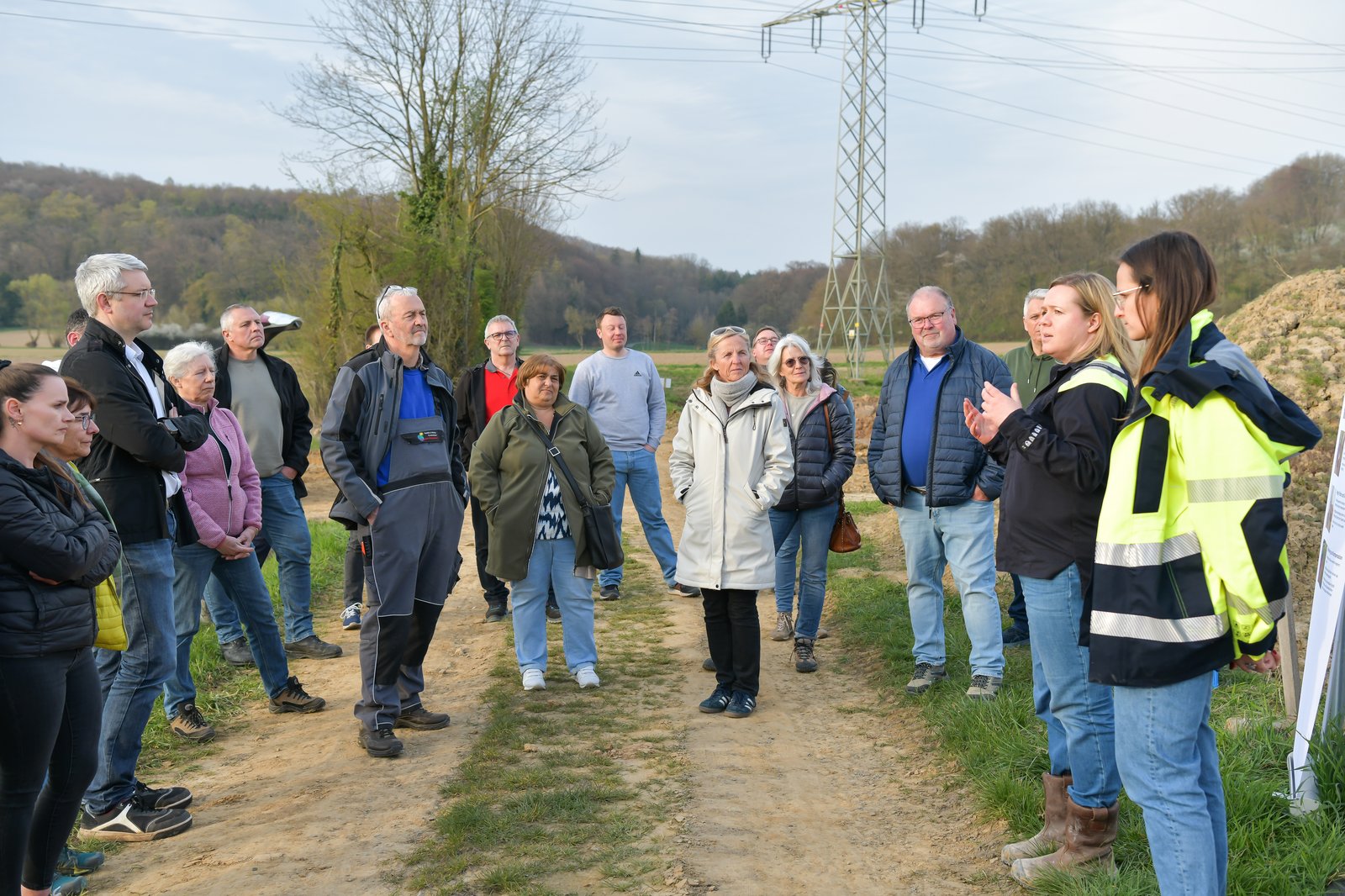 terranets bw gibt Kommunen Einblicke in den Bau der SEL.